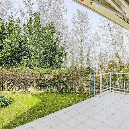 酒店 Close To Masukiye Waterfalls With Backyard 3*